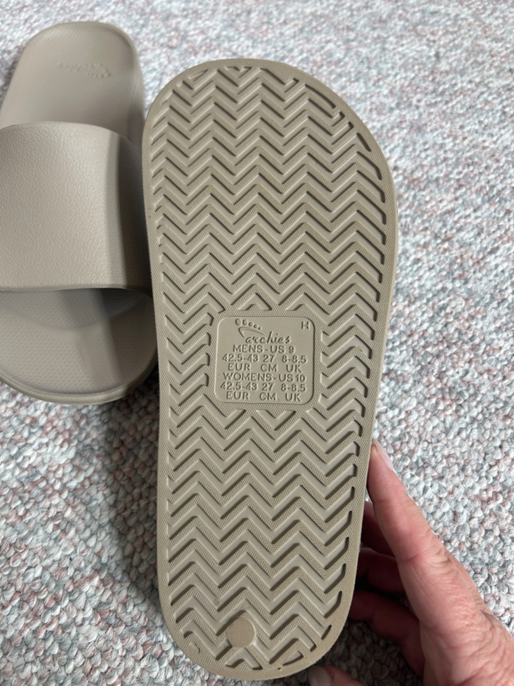 Archies Women's size US10 or Men’s size US9 Slide Sandals in Taupe Beige - Picture 7 of 11